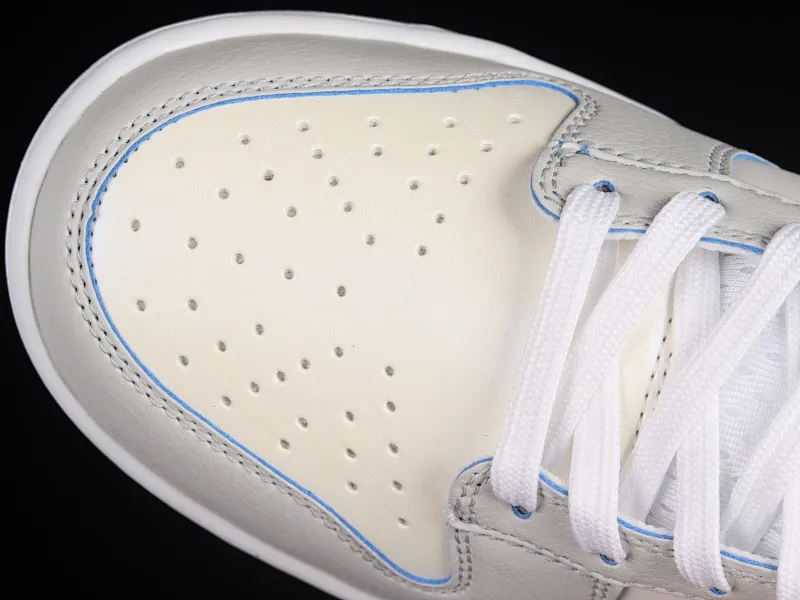 All categories Nk SB Dunk Series Nk SB Dunk Low Low-top sneakers Nk SB Dunk Low GS "Ivory Hyper Royal" Beige Blue 3M Reflective Dunk Series low-top casual sports skateboard shoes FB1841-110